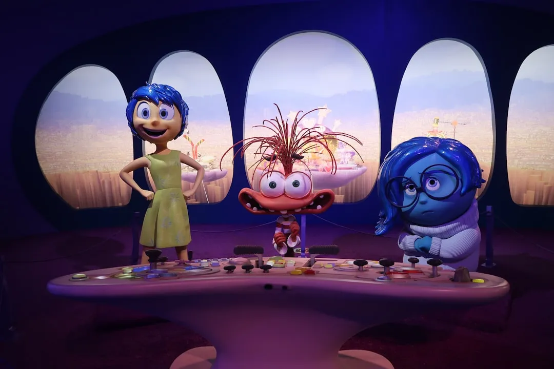 «Головоломка» Pixar и теория эмоций Плутчика: как мультфильм раскрывает эмоциональное развитие ребёнка