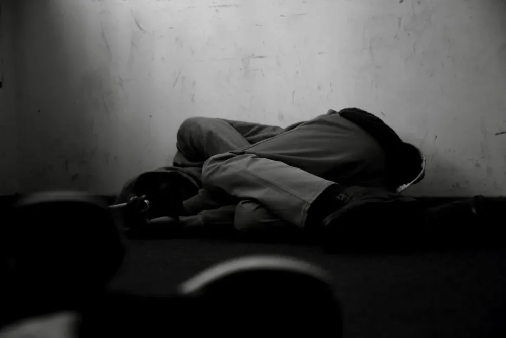 Качество сна, суицидальные мысли и эффективность работы у медицинских работников: исследование в Афганистане