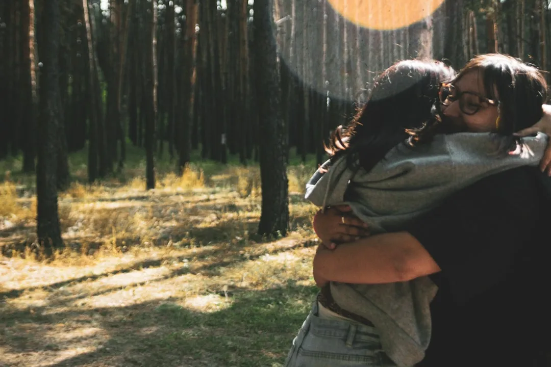 Как оказывать и принимать эмоциональную поддержку в отношениях