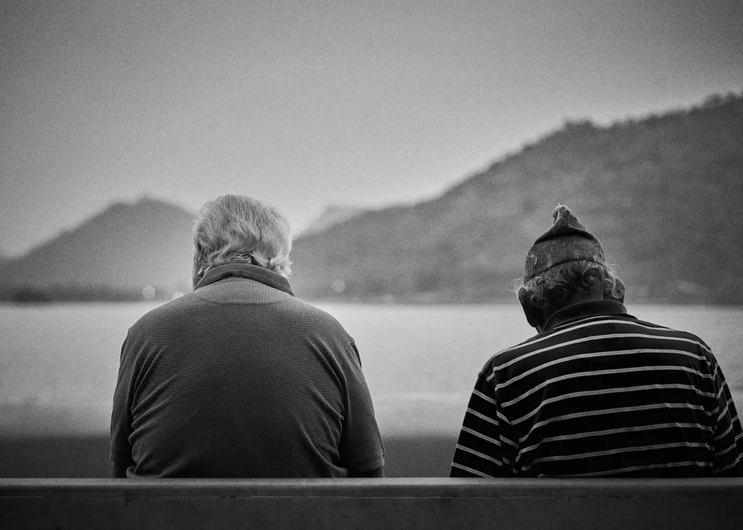 Как смысловая структура событий влияет на память: исследование молодых и пожилых людей