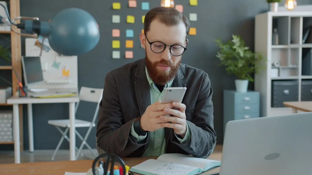 Как ваш профиль в LinkedIn выдает нарциссические черты: результаты научного исследования