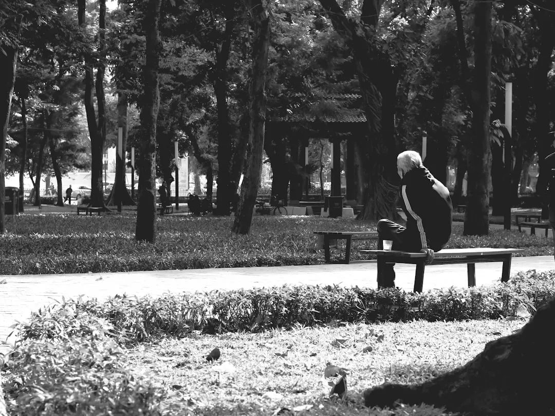 Новое исследование: самооценка и депрессия связаны слабее, чем считалось