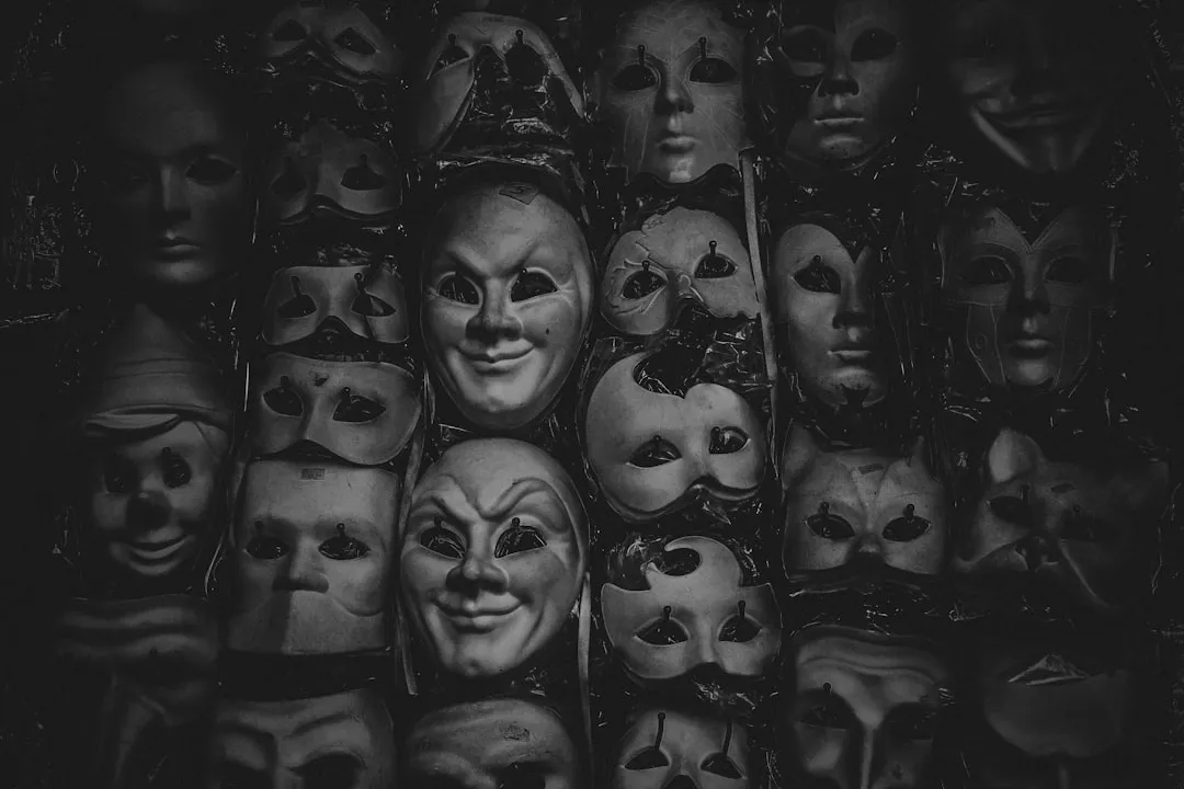 Темная триада и эмоциональное благополучие: как личность влияет на психическое здоровье
