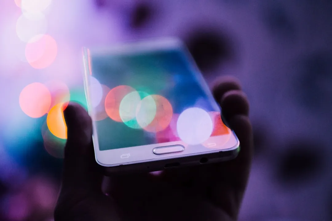 Влияние ИИ-грамотности на FOMO и номофобию: исследование 2019–2025 гг.